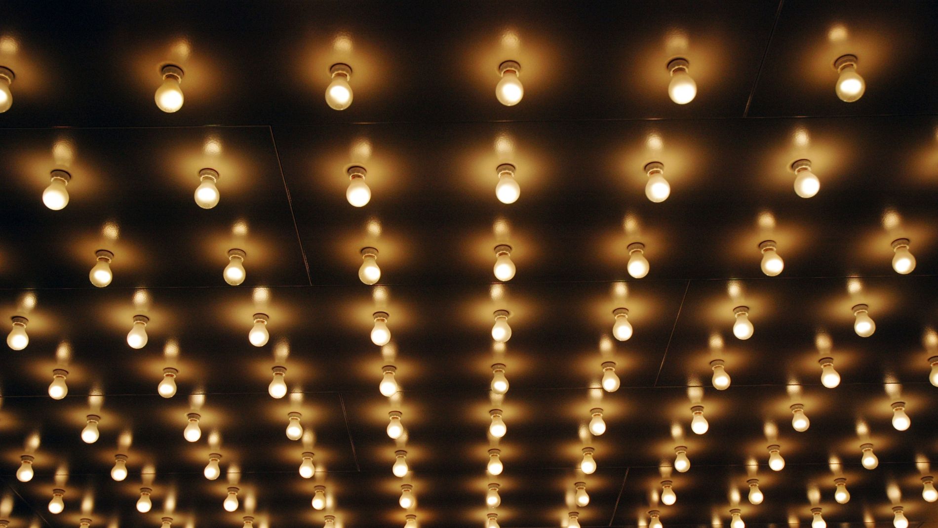 Ceiling with lamps