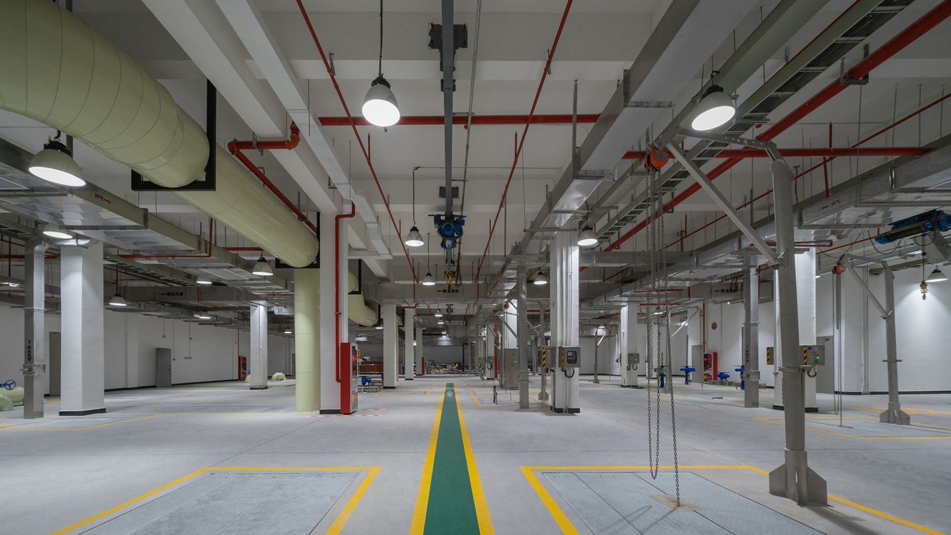 In der unterirdischen Wasseraufbereitungsanlage (Foto: © Zhangchao)