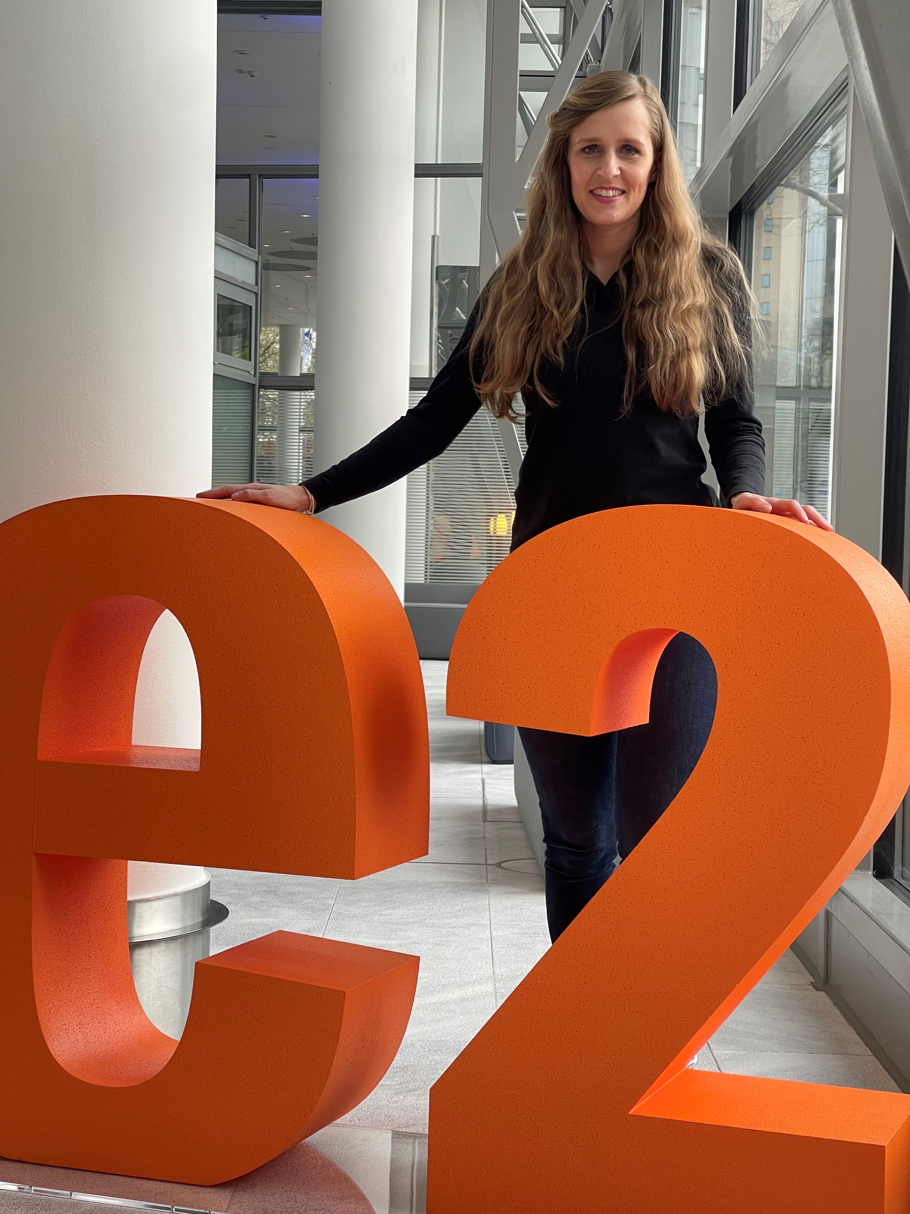 Tanja Zirnstein, Geschäftsführerin von UVIS UV-Innovative Solutions freut sich auf den persönlichen Austausch mit der Branche auf dem E2 Forum Frankfurt 2022.