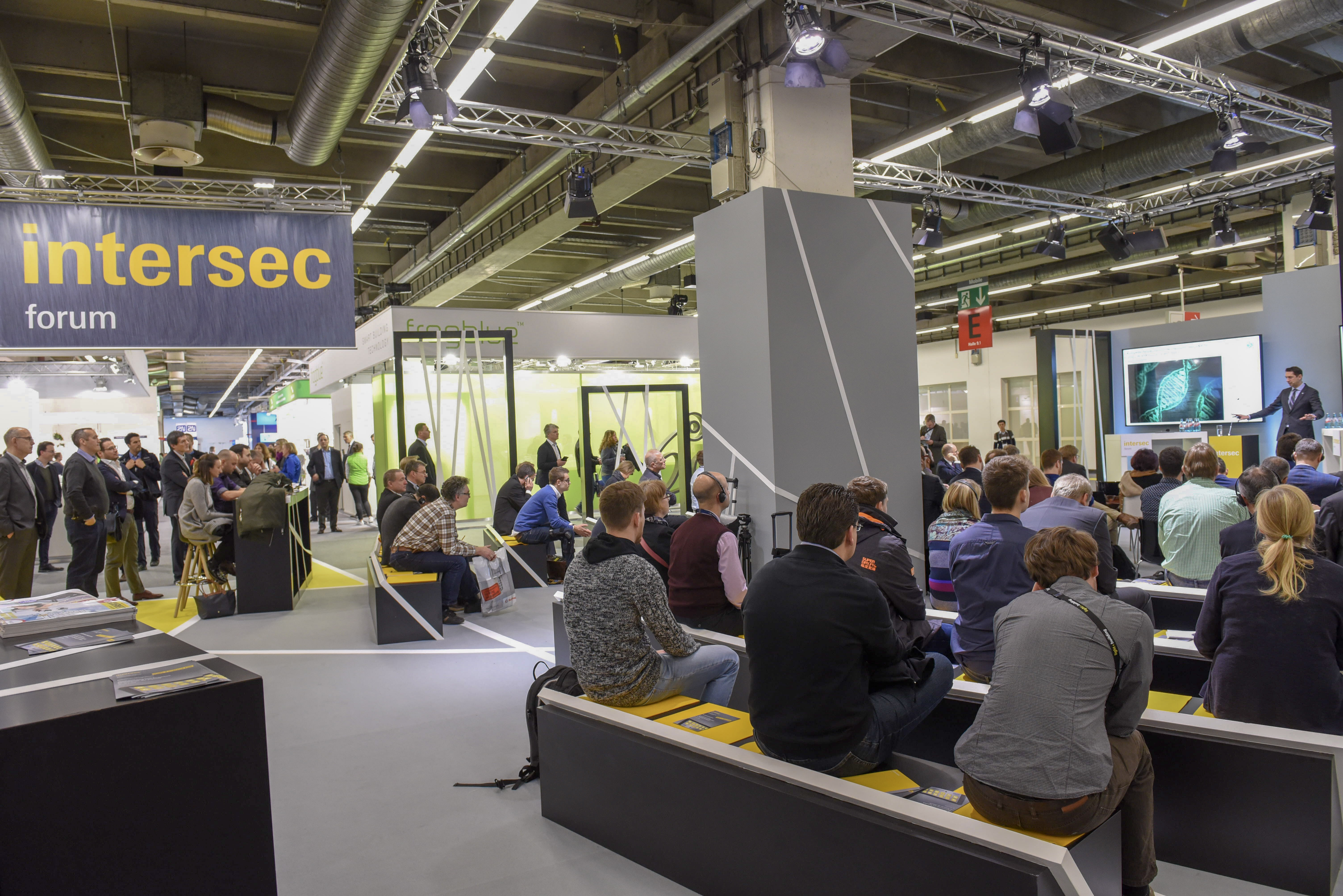 Das Intersec Forum ist die zentrale Informationschnittstelle der Intersec Building (8. - 13. März 2020). Diese wiederum ist integraler Bestandteil der Light + Building und fokussiert auf vernetzte Sicherheit in der Gebäudeautomation.
