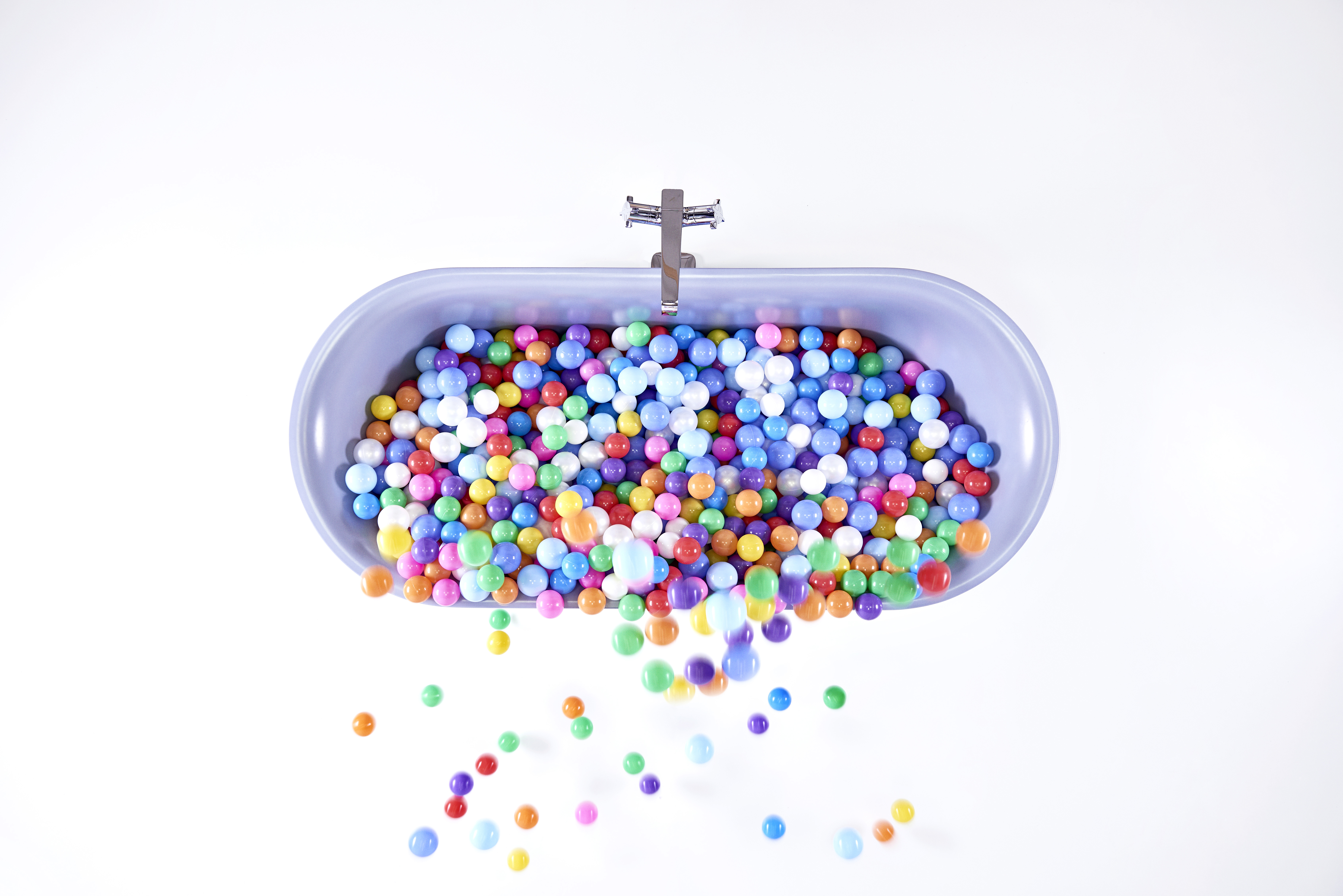 Ab 2019 machen 12 Farbtrends das Rennen im Badezimmer. Die ISH, Weltleitmesse für Wasser, Wärme und Klima präsentiert sie unter anderem als Bestandteil der Trendshow „Pop up my Bathroom“.