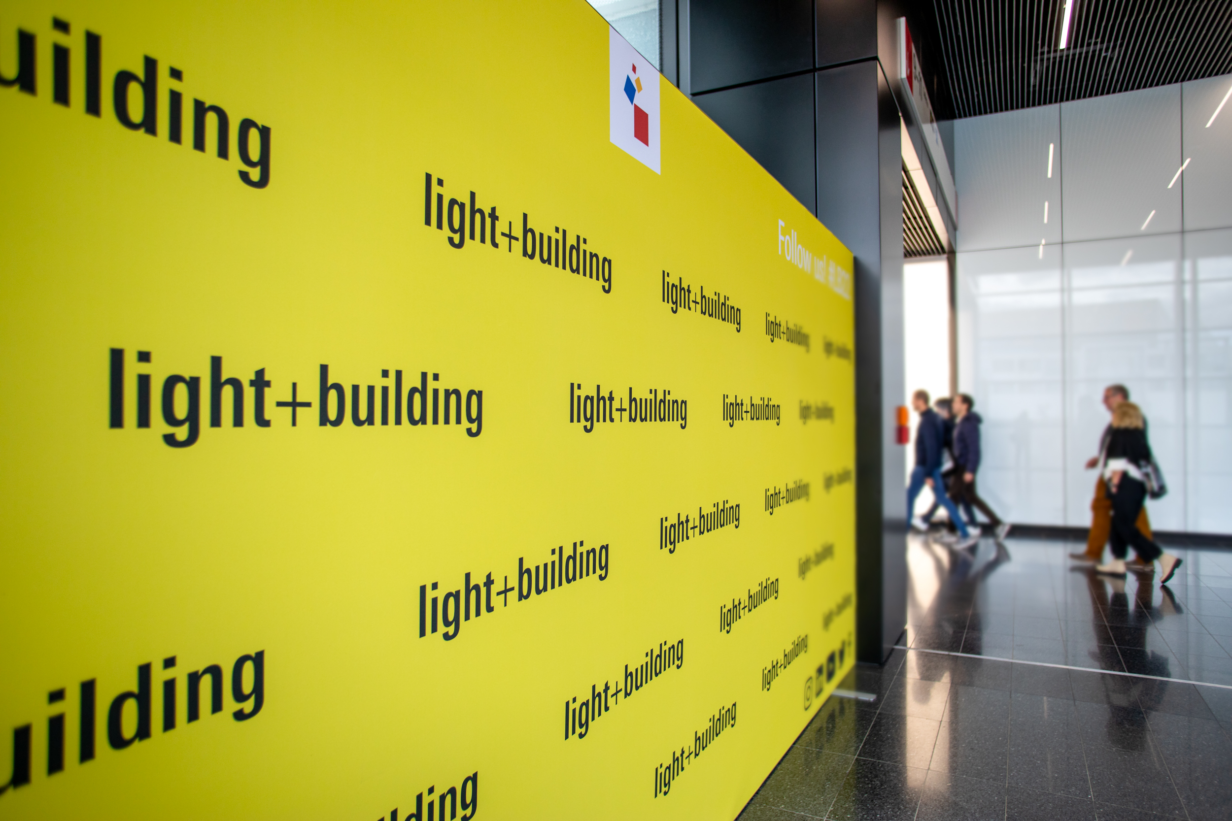 Die Light + Building spannt den Bogen von intelligenter Lichttechnik bis hin zu zukunftsweisender Haus- und Gebäudetechnologie.