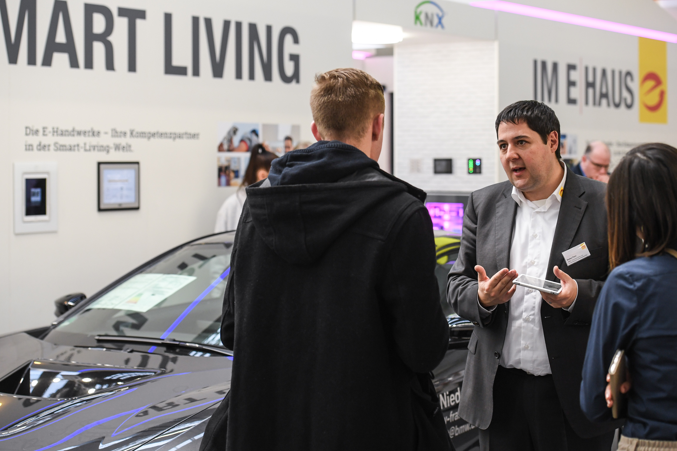 Smart Living: It’s the exhibitors who connect themselves and the various applications in energy management, mobility, smart building and smart city at Light + Building. (Source: Messe Frankfurt / Pietro Sutera 2018)